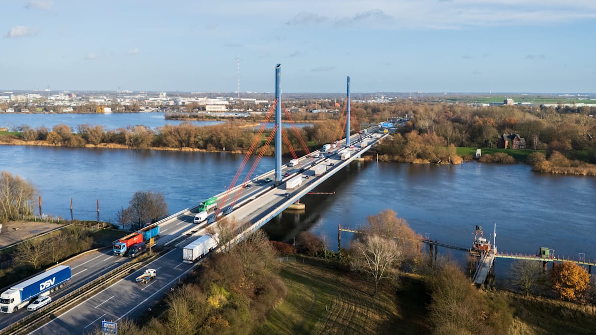 „Aus der Zeit gefallen“: Umweltschützer fordern, den Ausbau der A1 in Hamburg zu stoppen