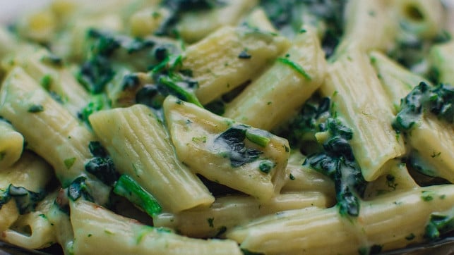 nudeln-mit-spinat-cc0-pixabay-stocksnap-200922 Nudeln mit Spinat