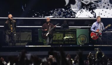 Erstes Konzert seit 16 Jahren: Zehntausende feiern Oasis-Comeback