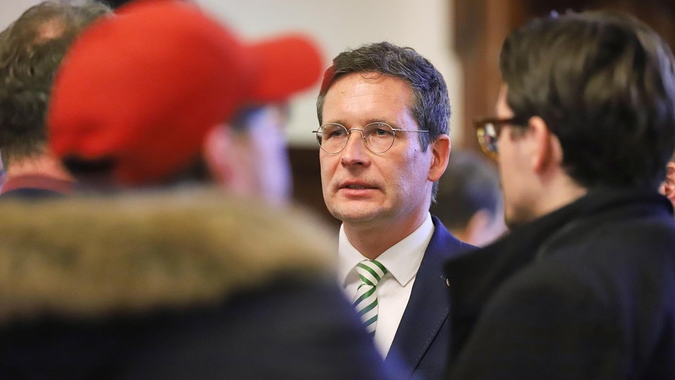 Nach Vorfall im Wahlkampf: Staatsanwaltschaft stellt Ermittlungen gegen Halles OB Vogt ein