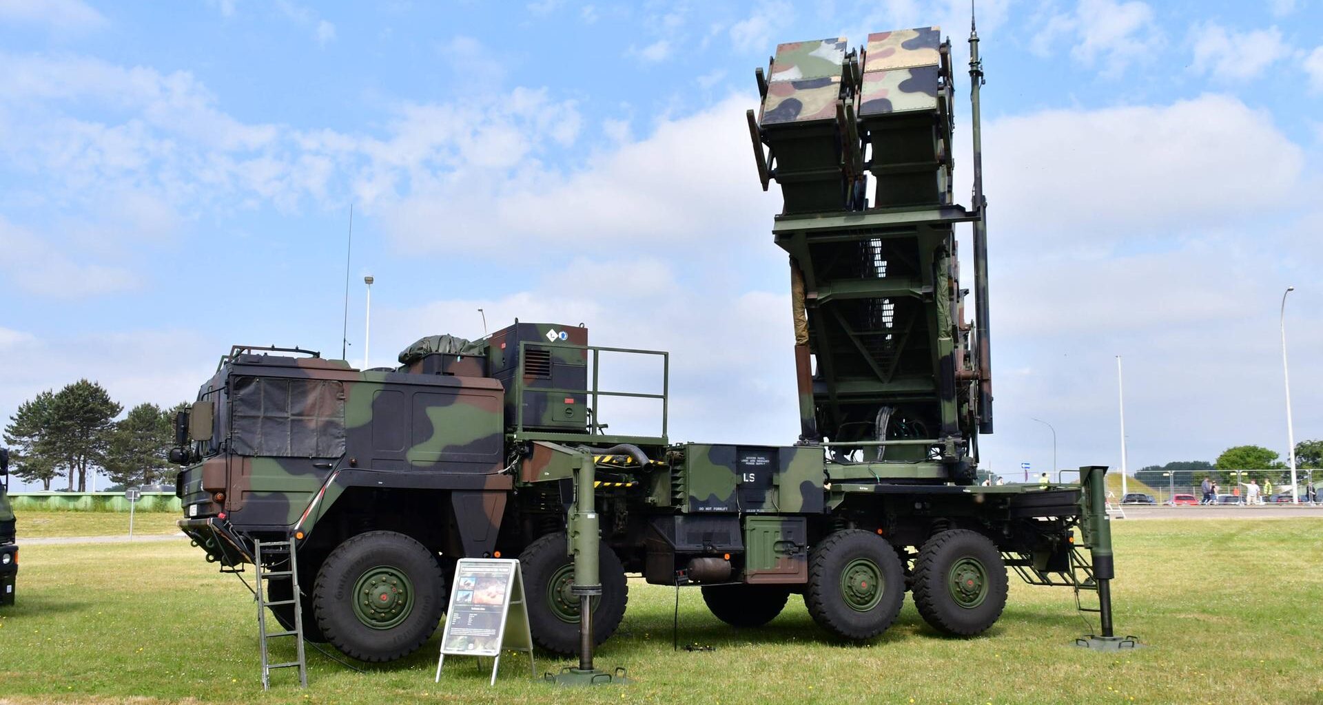 Patriot Flugabwehrsystem auf einer Ausstellung der Bundeswehr in Wilhelmshaven