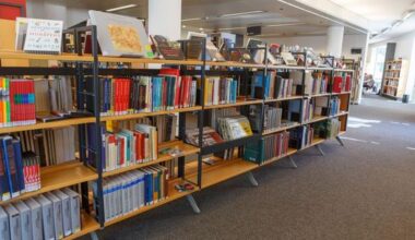 Gericht stoppt Warnhinweise in Stadtbücherei