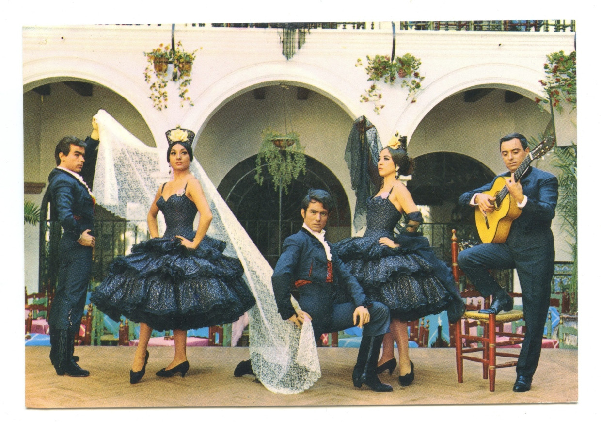 Planas nutzte für seine Postkarten auch Motive, die für die Balearen nicht unbedingt typisch sind, wie die Flamencotänzer.