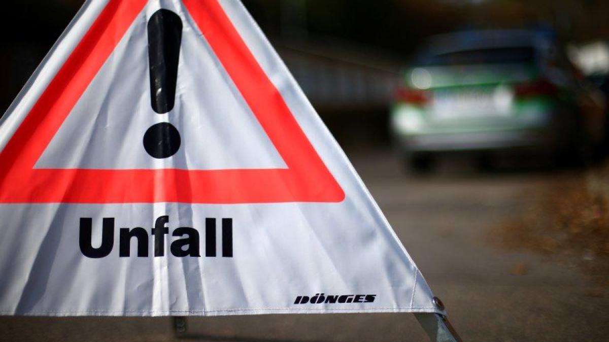 Polizei sucht Zeugen nach Unfall