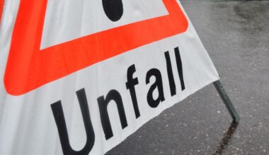 Unfall in Diedorf mit einer Leichtverletzten und hohem Sachschaden