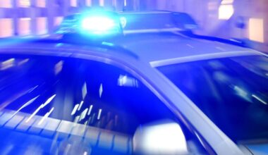 Raser fährt Radfahrerin mit Porsche an und flieht – Frau schwer verletzt