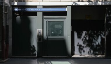 Der Büroeingang der Partei Rassemblement National in Paris.
