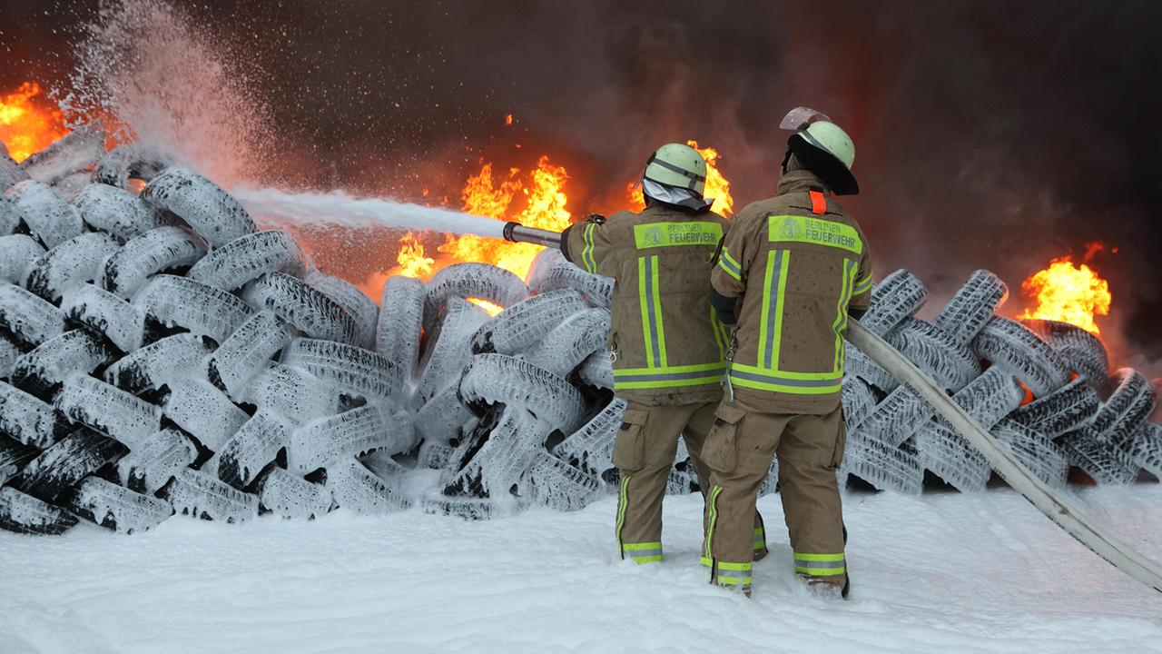 Berlin: Berliner Feuerwehr meldet für 2024 Rekord bei Einsatzzahlen