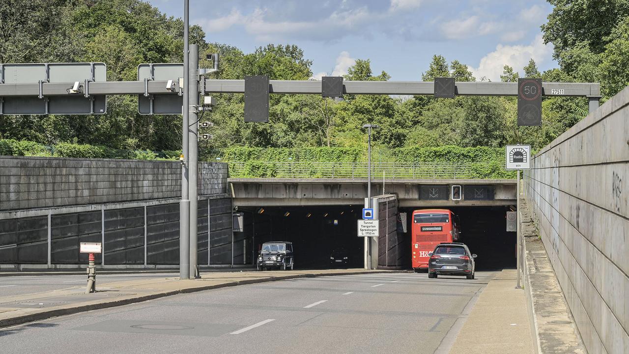 Berlin: Berlin: Tiergartentunnel auch für schwere Fahrzeuge wieder frei