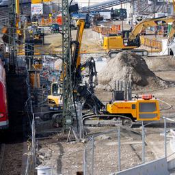 Symbolbild: Deutsche Bahn Baustelle - Gleisbauarbeiten. (Quelle: dpa/Hoppe)