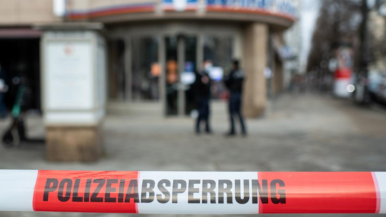 Berlin: Versuchter Überfall auf Geldtransporter in Berlin-Charlottenburg