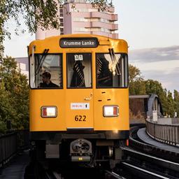 U3 Linie in Berlin Richtung Krumme Lanke am 11.10.2024. (Quelle: IMAGO/Emmanuele Contini)
