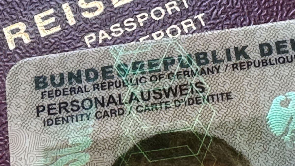 Medienbericht: Passfotos nur noch digital – Geheimpapier offenbart Behördenchaos