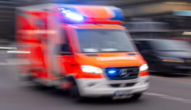 Schwerer Verkehrsunfall in Berlin-Spandau: Mehrere Personen im Krankenhaus
