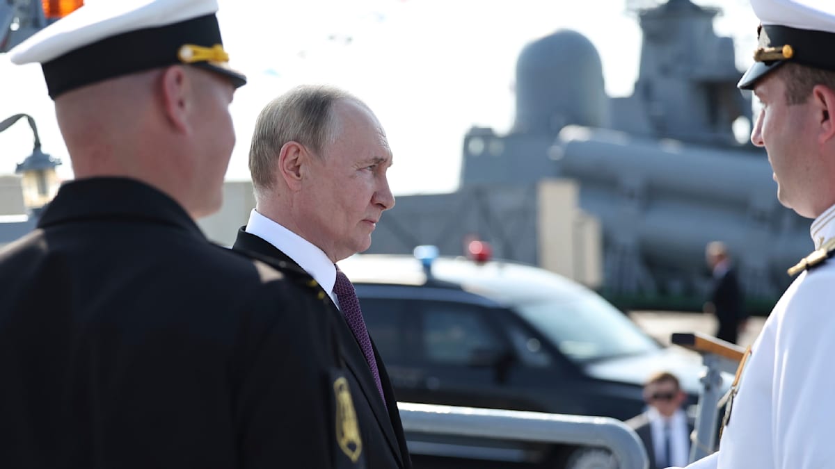 Russland: „Schlagkraft steigt enorm“ – Putin kündigt weitere Aufrüstung der Flotte an