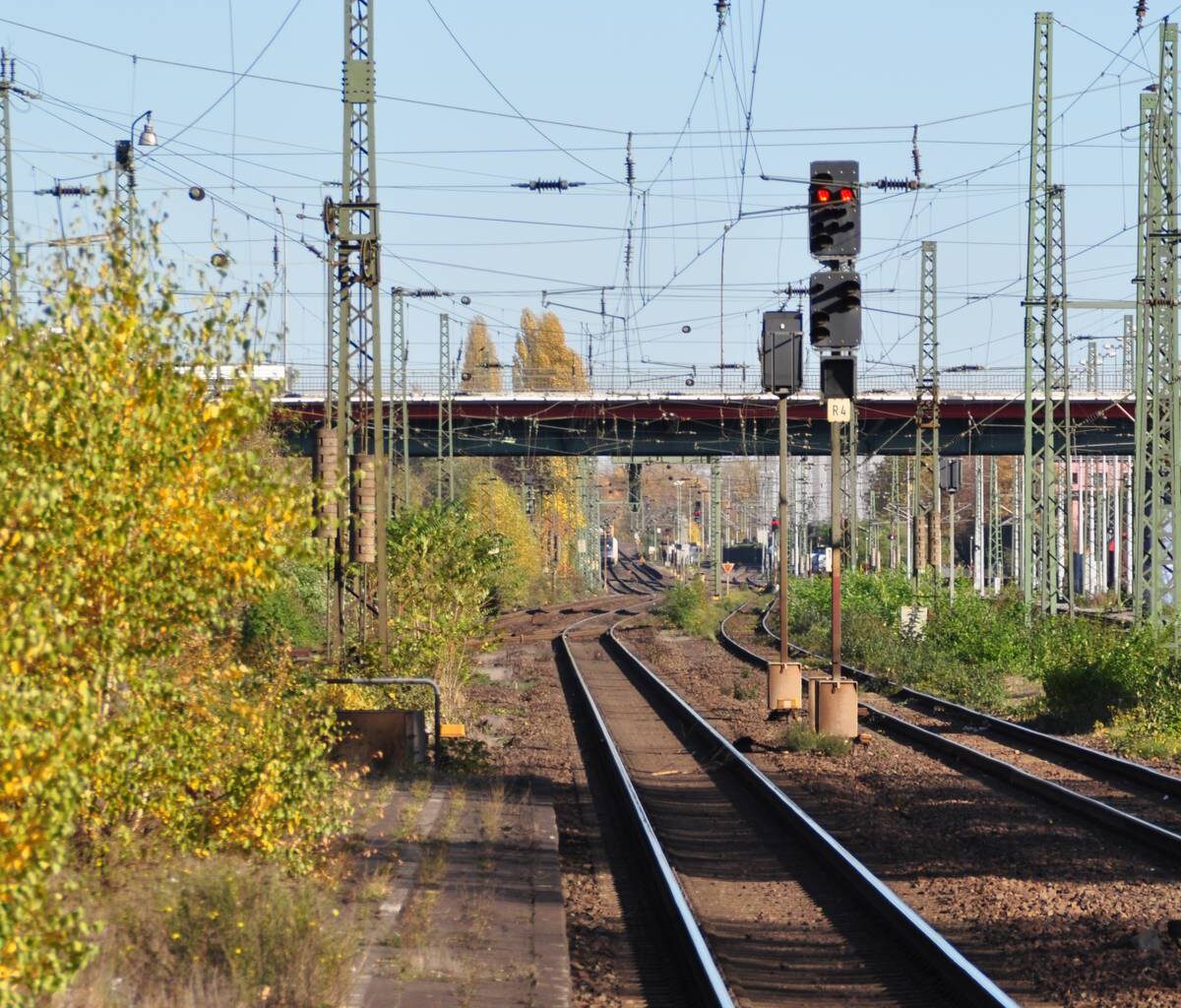 Probleme auf den Schienen - Zugausfälle rund um Bonn