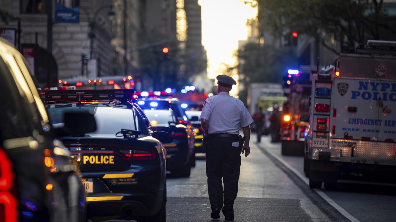 Mehrere Opfer nach Schüssen in New York - Polizist tot