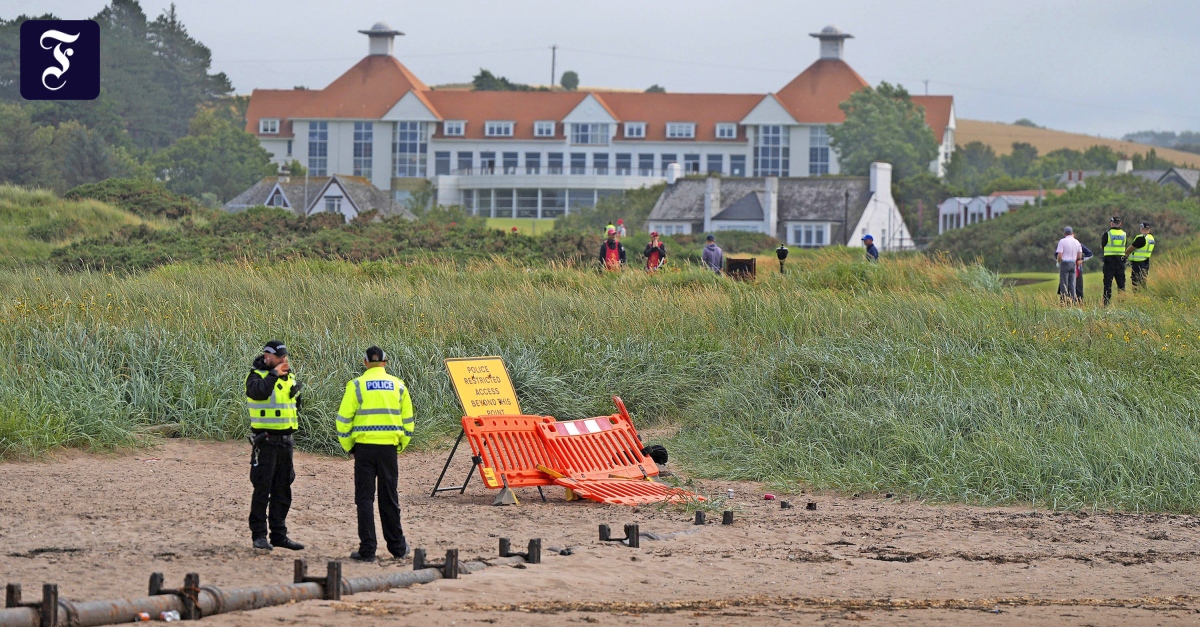 Trump-Besuch in Schottland: Ein Nachbar malt Protestplakate - FAZ