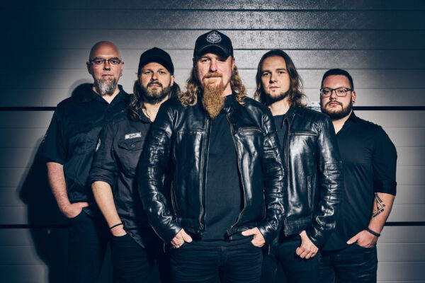 Bandfoto Seasons In Black