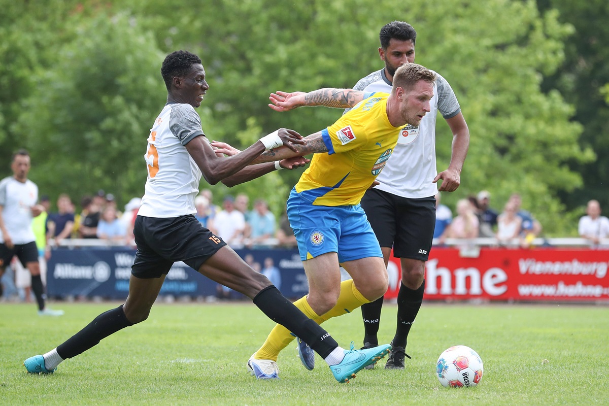 Eintracht Braunschweig: Profi dreht auf - startet er unter Backhaus durch?