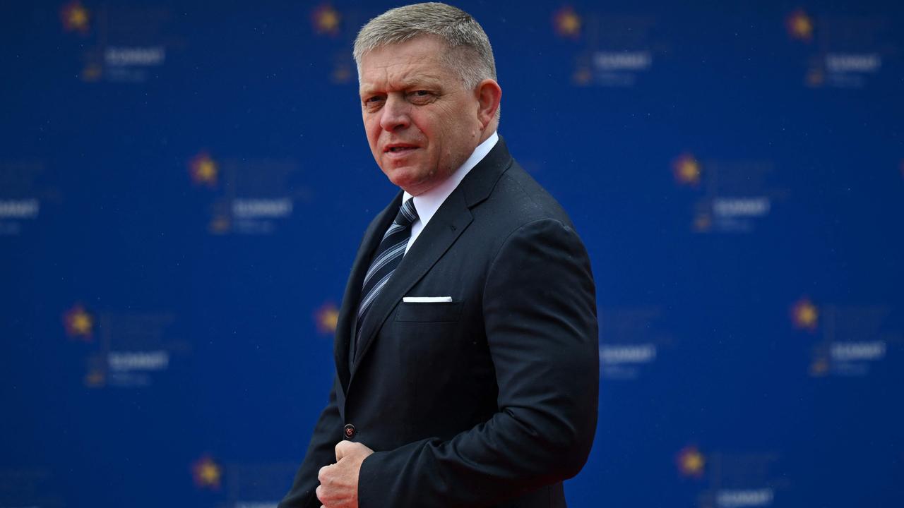 Der slowakische Ministerpräsident Robert Fico in Albanien im Mai 2025