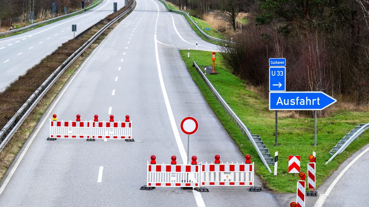 Autofahrer können über Nacht auf der A1 nicht in Hemelingen abfahren