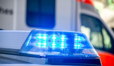 Saarland: Schwerer Unfall auf der A6 - kilometerlanger Stau