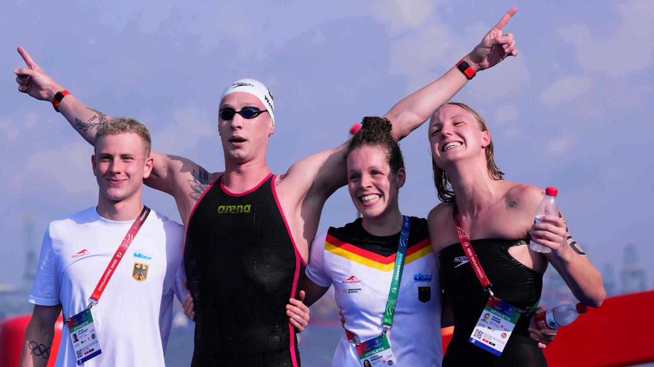 Schwimm-WM in Singapur: Florian Wellbrock holt mit der Staffel seine vierte Goldmedaille