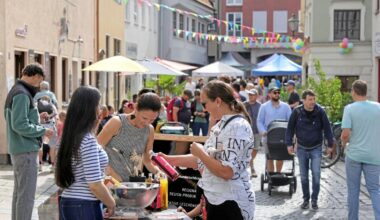 Zum Start des Augsburger Altstadtfests schaut die Sonne vorbei