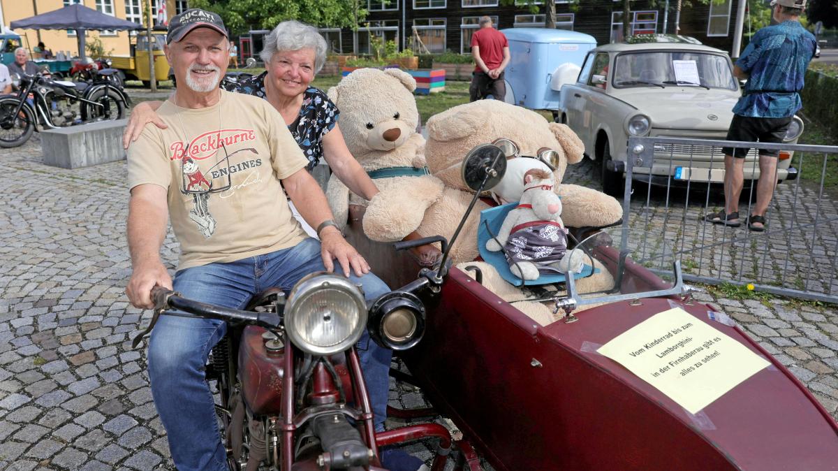 Firnhaberau: Da staunen die Gäste: Siedlerfest präsentiert eine Oldtimerschau