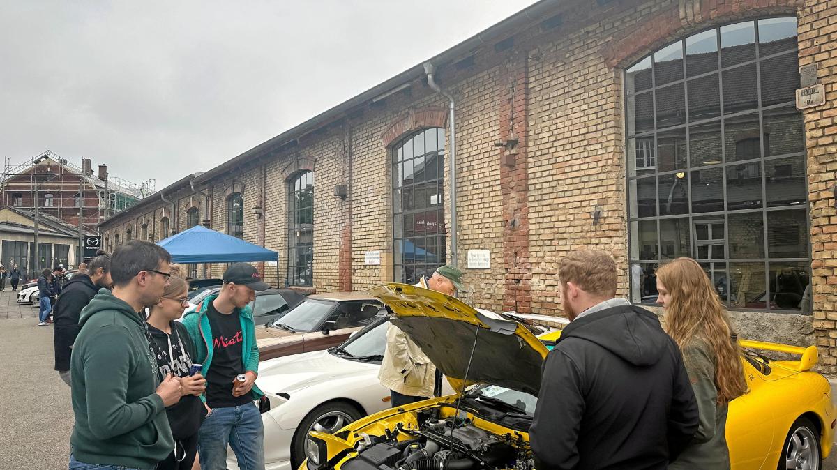 Fans des Mazda RX treffen sich im Augsburg im Mazda Classic