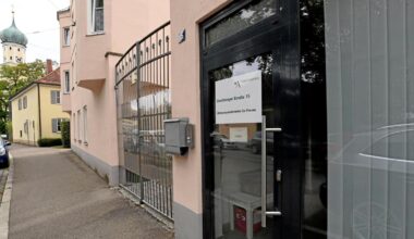 Welche Folgen hat die Messerattacke in einem Augsburger Frauen-Wohnheim?
