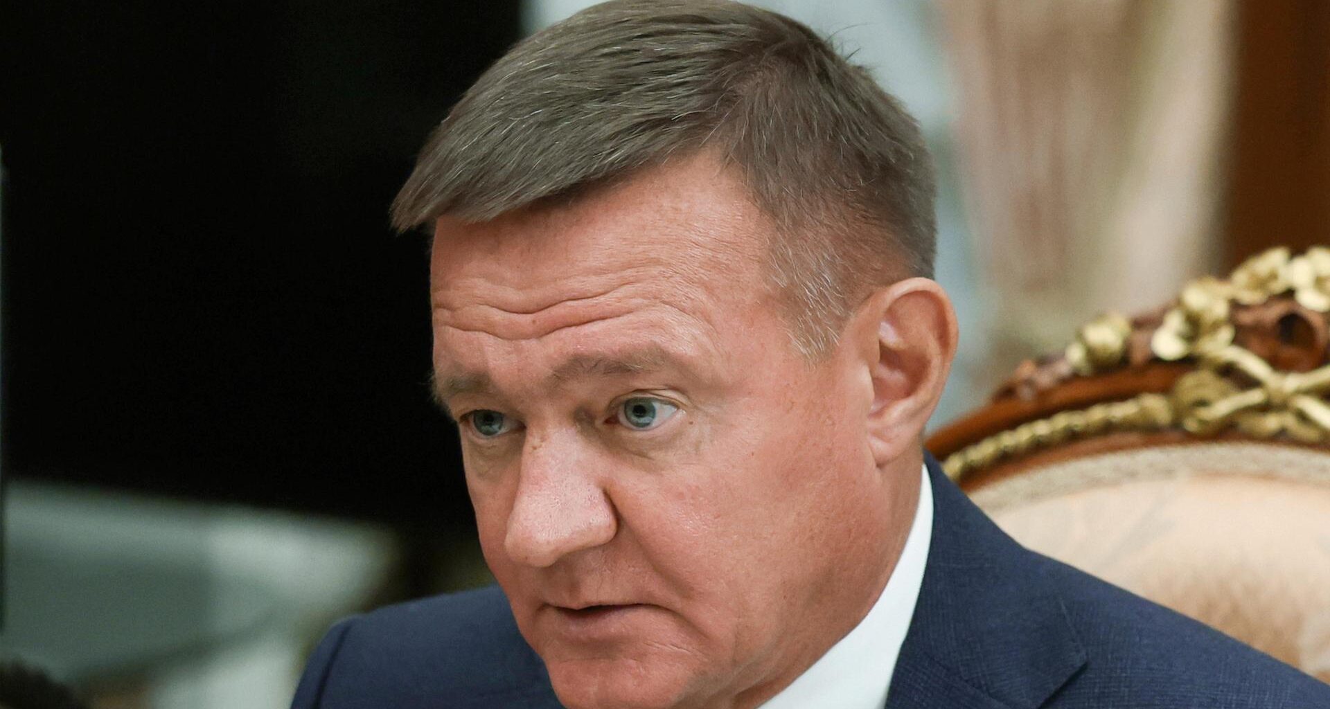 Der damalige russische Verkehrsminister Roman Starowoit bei einem Treffen mit dem russischen Präsidenten Putin im Kreml.