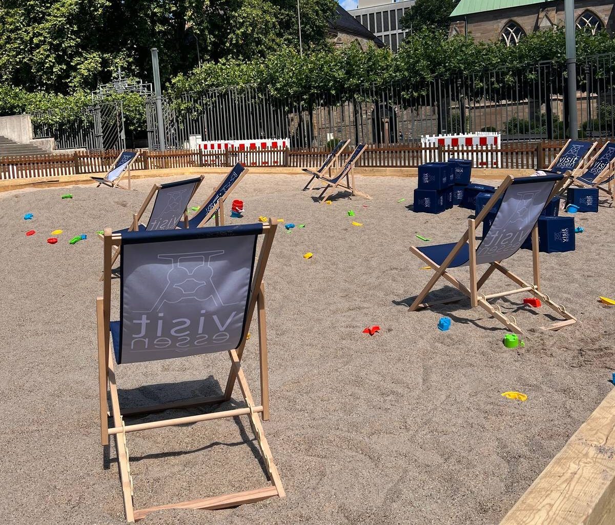 XXL-Citysandkasten in Essen im Sommer