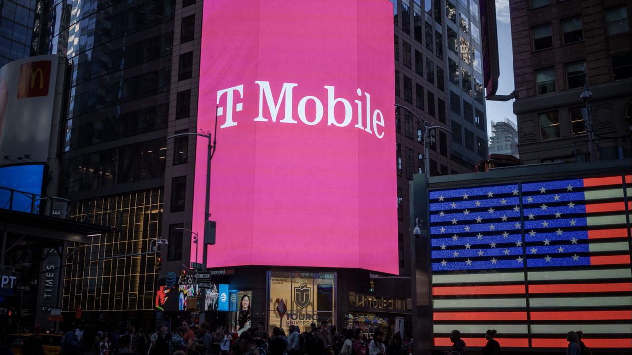 Nach Ende von Diversitäts-Programm: USA ebnen Weg für T-Mobile US