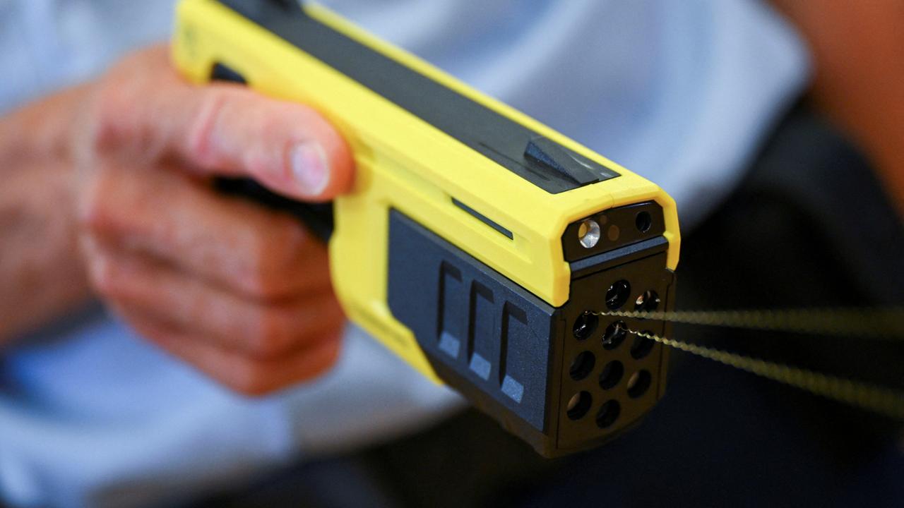 Warum der Einsatz von Tasern bei der Bundespolizei umstritten ist