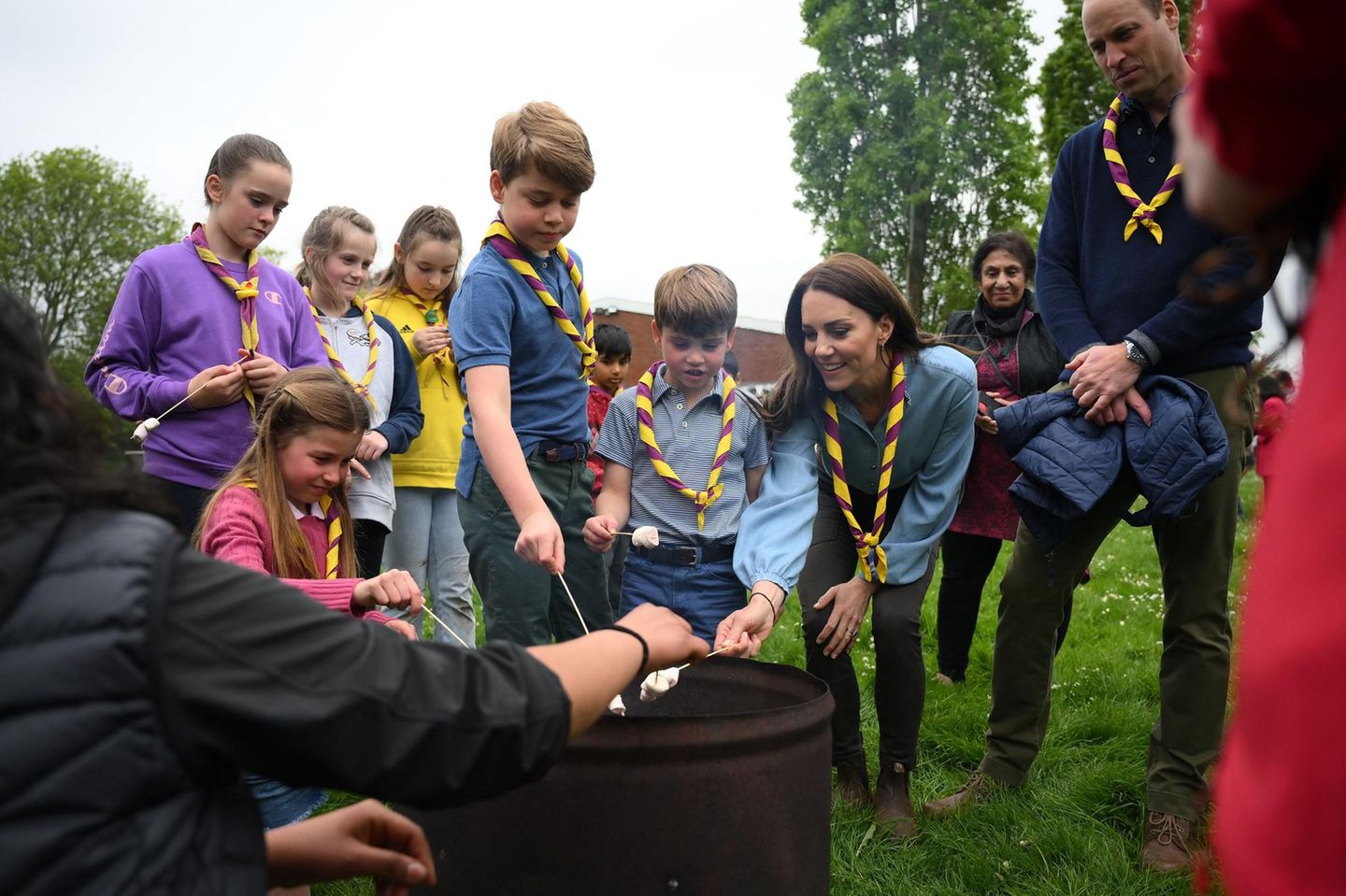 Catherine, Princess of Wales mit ihren Kindern Prinz George, Prinz Louis, Prinzessin Charlotte