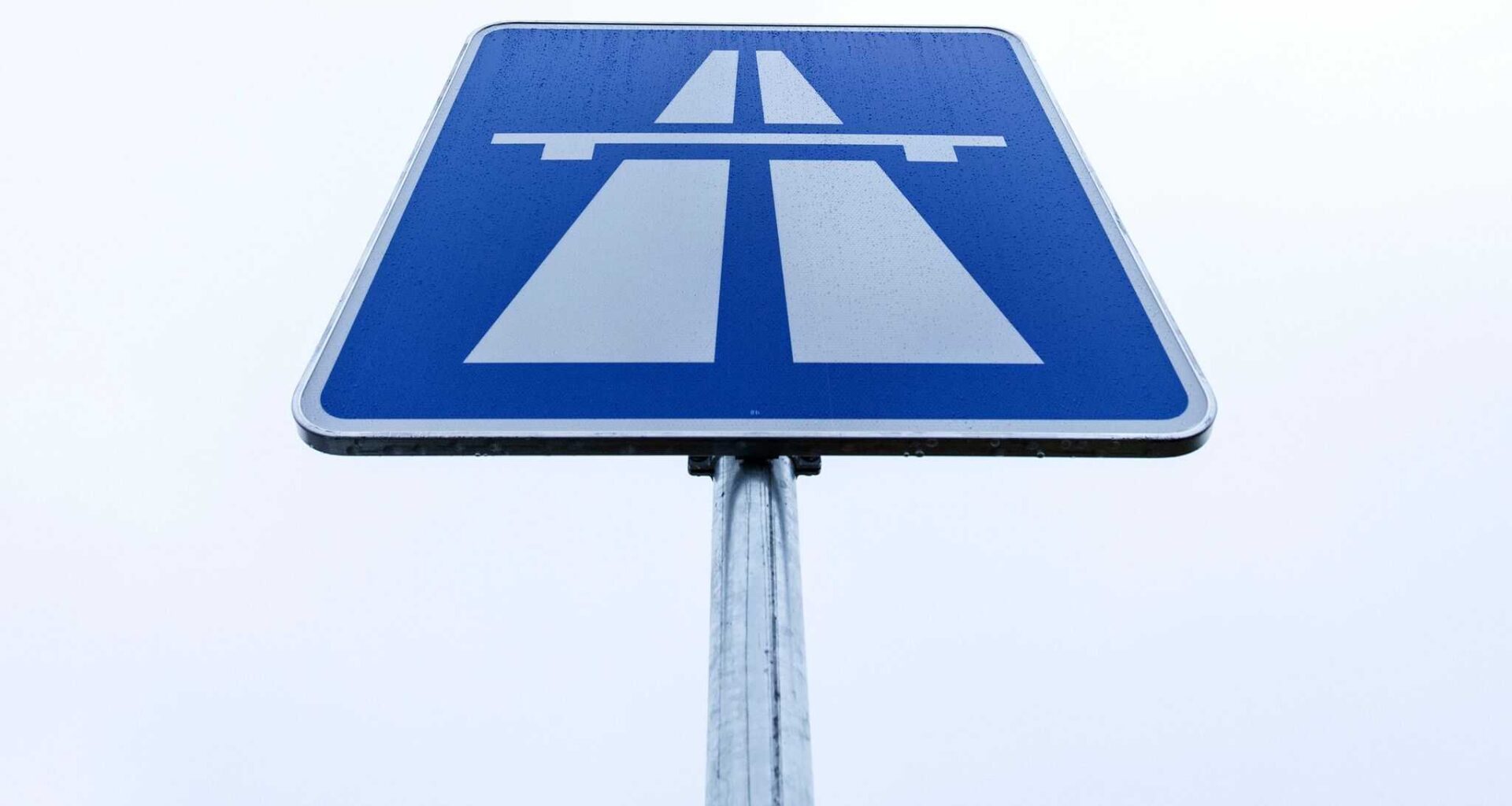 Technische Probleme - Autobahn bei Dresden gesperrt
