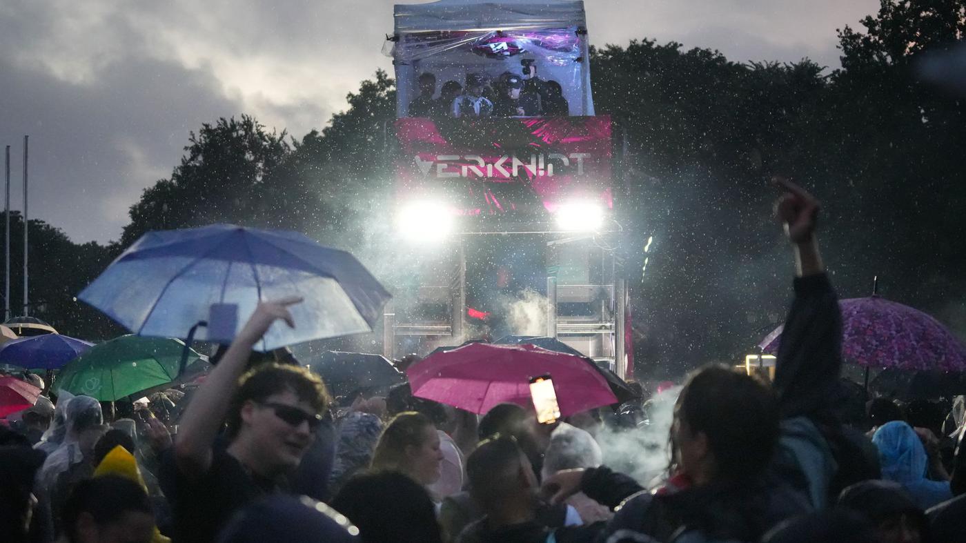 Mehr als 50 „Rave the Planet“-Besucher werden in Krankenhäusern behandelt
