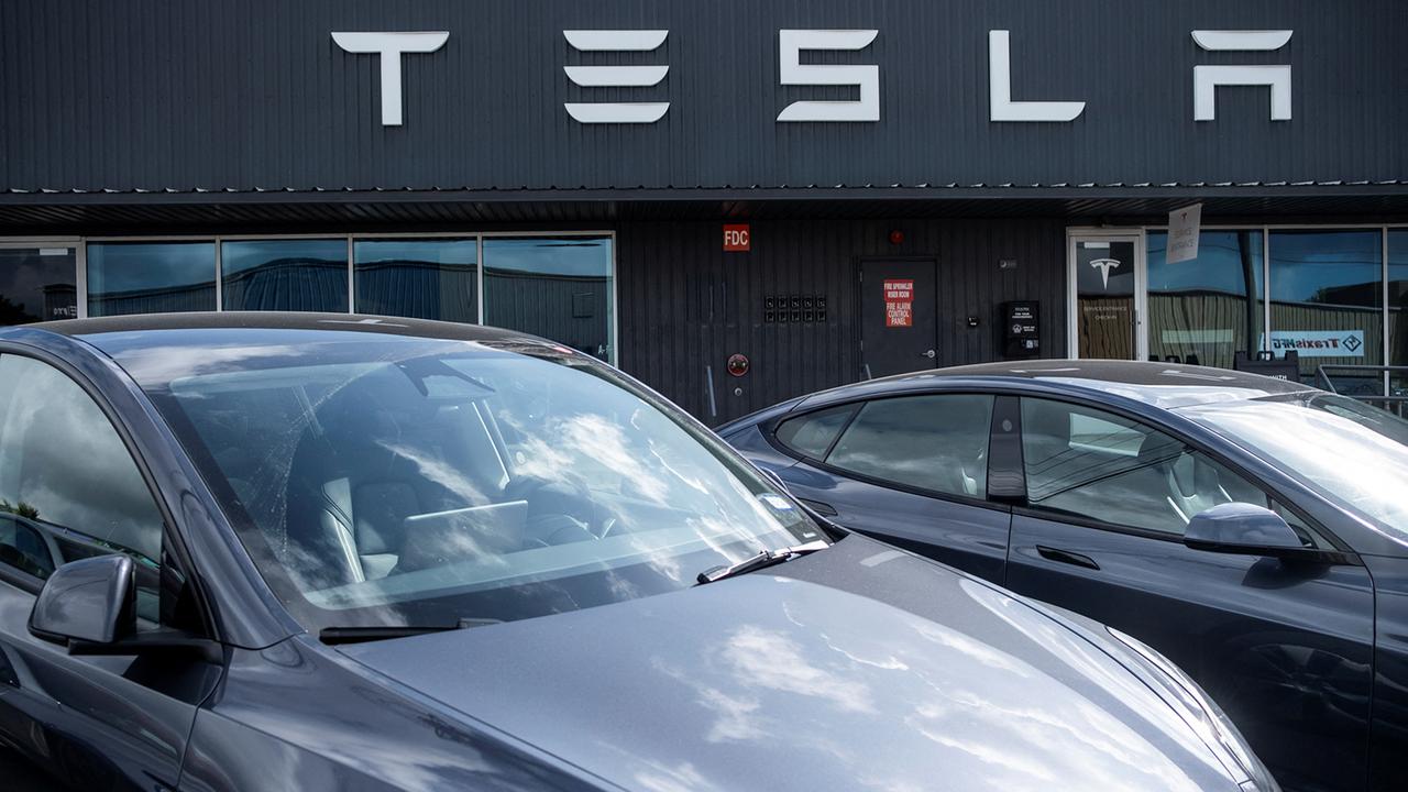 Tesla-Verkäufe brechen weiter ein | tagesschau.de