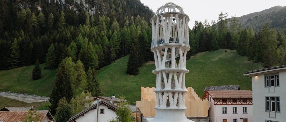 Stolzes Symbol einer neuen Ära: der Weisse Turm von Mulegns. 