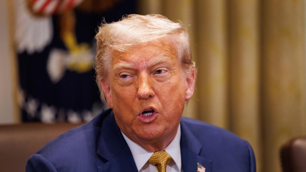 Trump kritisiert Putin und sagt Ukraine weitere Waffen zu