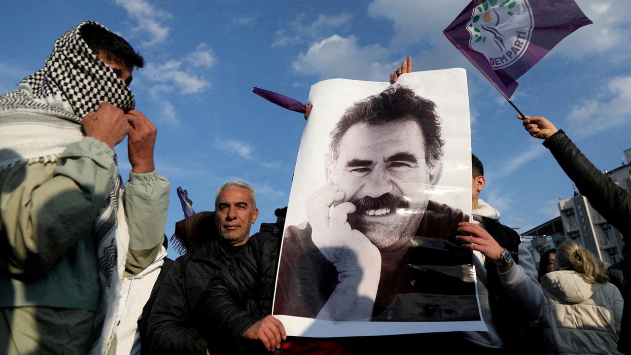 PKK-Chef Öcalan überrascht Anhänger mit Video aus der Haft
