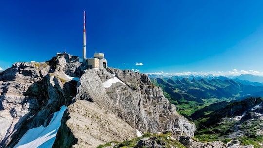Die UKW-Frequenzen vom Schweizer Berg Säntis sind auch in weiten Teilen Süddeutschlands zu hören