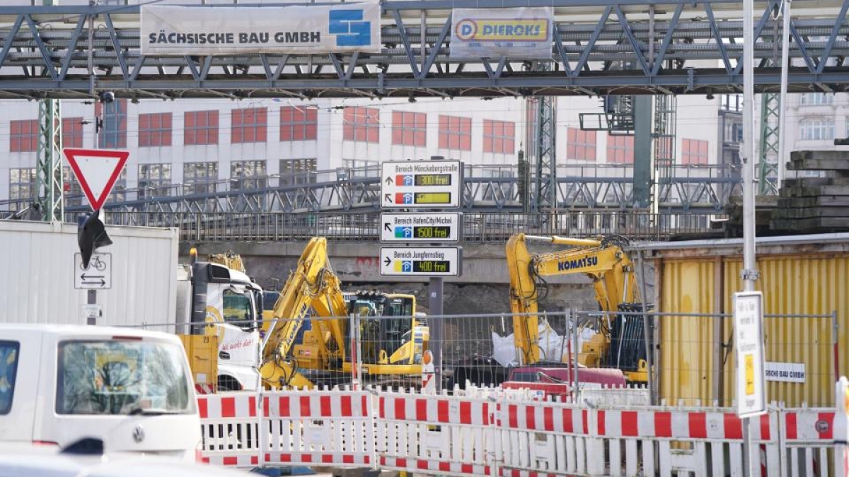Boyens Medien - Bauarbeiten behindern Bahnverkehr in Hamburg
