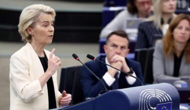 EU-Parlament debattiert über Misstrauensantrag: Heikle Fragen an von der Leyen