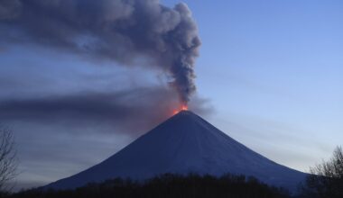 Höchster Vulkan auf Kamtschatka ausgebrochen – Chile evakuiert Küstengebiete