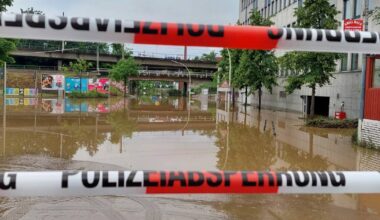 Viele Häuser von Hochwasser bedroht