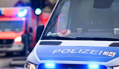 Autofahrer stößt mit Jugendlichem zusammen
