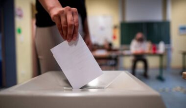 Neue Umfrage zeigt, welche Parteien vorne liegen